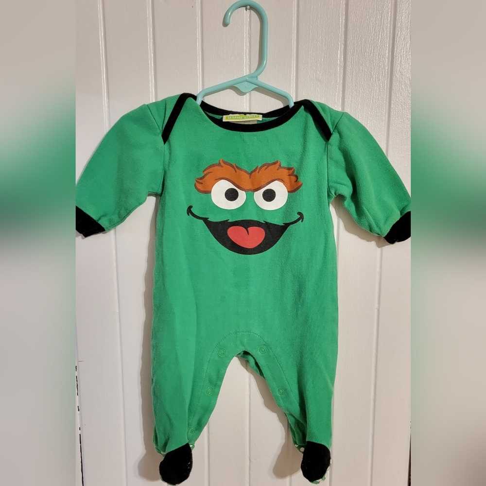 Sesame Street Oscar The Grouch Suit